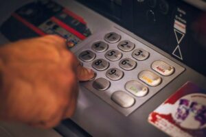banka-hesabina-yuklu-para-girisi-cezasi